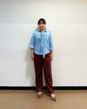 Kayo Noro Instagram - 衣装です  遅くなりました🙇🏻‍♀️
・
①knit @cadune_official
skirt @arpege_story
shoes @bananarepublic_jp
jewelry @unoaerre_japan
・
②overall universaloverall _jp
cut&sewn @robert.p.miller_official
mule @tsurubymarikooikawa
pierce @artidaoud
・
③cut&sewn @ships_women_official  @uhruhruhr
skirt @arpege_story
boots @zara 
jewelry @unoaerre_japan
・
④shirt @uncrave_official @onward__official
skirt @jdot_official_
sandal @dianashoespress
pierce @zuttoholic
ring  @unoaerre_japan 
・
⑤knit @ships_women_official 
pants @lepsim_official
mule @kanematsu_official
jewelry @artidaoud
・
⑥shirt @stola.jp
pants @qualite_official
pumps @kanematsu_official
jewelry @unoaerre_japan
・
⑦all in one @mystrada_official
blouses @index.official_
sandal @zara
jewelry @unoaerre_japan
・
⑧jacket @manof_official
knit @lounie_jp
skirt ,pumps @tsurubymarikooikawa
pearl pierce,pearl ring@artidaoud
bangle,ring @unoaerre_japan
・
⑨longsleeve jersey ,pants,sneaker @pumajapan
jewelry @e.m._official
・
⑩sweater @firsthand__official __official
cut&sewn,pants @gap_jp,@gap
sneaker @ugg
pierce @unoaerre_japan
・
⑪knit @ships_women_official
lace blouse @maisonspecial_women
skirt @firsthand__official 
boot @tsurubymarikooikawa
jewelry @unoaerre_japan
・
⑫cardigan @stola.jp
tank top @ships_women_official
pants @mystrada_official
mule @kanematsu_official
pierce @unoaerre_japan
blacelet,rings @zuttoholic
・
⑬blouse @cadune_official
pants @norc.jp
pumps @dianashoespress
pierce,ring @zuttoholic 
a ring on the left hand  @unoaerre_japan
・
⑭knit @cadune_official
skirt @mystrada_official
mule @dianashoespress
jewelry @unoaerre_japan
・
⑮knit @cygne_2
skirt @jdot_official_
pumps @tsurubymarikooikawa
jewelry @unoaerre_japan
・
⑯knit polo @manof_official
blue knit @stola.jp
skirt @dresslaveofficial
flat shoes @charleskeithofficial
jewelry @unoaerre_japan
・
⑰one piece,knit vest @arpege_story
boots @charleskeithofficial
jewelry @unoaerre_japan
・
⑱knit @elura_official
skirt @freada_official @freaksstore_official
boots @kanematsu_official
jewelry @zuttoholic
・
⑲sweater with frill @firsthand__official 
pants @freaksstore_official
shoes @grise.jp @letalon_jp
jewelry @unoaerre_japan