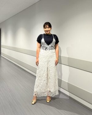Kayo Noro Instagram - 衣装です  遅くなりました🙇🏻‍♀️
・
①knit @cadune_official
skirt @arpege_story
shoes @bananarepublic_jp
jewelry @unoaerre_japan
・
②overall universaloverall _jp
cut&sewn @robert.p.miller_official
mule @tsurubymarikooikawa
pierce @artidaoud
・
③cut&sewn @ships_women_official  @uhruhruhr
skirt @arpege_story
boots @zara 
jewelry @unoaerre_japan
・
④shirt @uncrave_official @onward__official
skirt @jdot_official_
sandal @dianashoespress
pierce @zuttoholic
ring  @unoaerre_japan 
・
⑤knit @ships_women_official 
pants @lepsim_official
mule @kanematsu_official
jewelry @artidaoud
・
⑥shirt @stola.jp
pants @qualite_official
pumps @kanematsu_official
jewelry @unoaerre_japan
・
⑦all in one @mystrada_official
blouses @index.official_
sandal @zara
jewelry @unoaerre_japan
・
⑧jacket @manof_official
knit @lounie_jp
skirt ,pumps @tsurubymarikooikawa
pearl pierce,pearl ring@artidaoud
bangle,ring @unoaerre_japan
・
⑨longsleeve jersey ,pants,sneaker @pumajapan
jewelry @e.m._official
・
⑩sweater @firsthand__official __official
cut&sewn,pants @gap_jp,@gap
sneaker @ugg
pierce @unoaerre_japan
・
⑪knit @ships_women_official
lace blouse @maisonspecial_women
skirt @firsthand__official 
boot @tsurubymarikooikawa
jewelry @unoaerre_japan
・
⑫cardigan @stola.jp
tank top @ships_women_official
pants @mystrada_official
mule @kanematsu_official
pierce @unoaerre_japan
blacelet,rings @zuttoholic
・
⑬blouse @cadune_official
pants @norc.jp
pumps @dianashoespress
pierce,ring @zuttoholic 
a ring on the left hand  @unoaerre_japan
・
⑭knit @cadune_official
skirt @mystrada_official
mule @dianashoespress
jewelry @unoaerre_japan
・
⑮knit @cygne_2
skirt @jdot_official_
pumps @tsurubymarikooikawa
jewelry @unoaerre_japan
・
⑯knit polo @manof_official
blue knit @stola.jp
skirt @dresslaveofficial
flat shoes @charleskeithofficial
jewelry @unoaerre_japan
・
⑰one piece,knit vest @arpege_story
boots @charleskeithofficial
jewelry @unoaerre_japan
・
⑱knit @elura_official
skirt @freada_official @freaksstore_official
boots @kanematsu_official
jewelry @zuttoholic
・
⑲sweater with frill @firsthand__official 
pants @freaksstore_official
shoes @grise.jp @letalon_jp
jewelry @unoaerre_japan