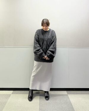 Kayo Noro Instagram - 衣装です  遅くなりました🙇🏻‍♀️
・
①knit @cadune_official
skirt @arpege_story
shoes @bananarepublic_jp
jewelry @unoaerre_japan
・
②overall universaloverall _jp
cut&sewn @robert.p.miller_official
mule @tsurubymarikooikawa
pierce @artidaoud
・
③cut&sewn @ships_women_official  @uhruhruhr
skirt @arpege_story
boots @zara 
jewelry @unoaerre_japan
・
④shirt @uncrave_official @onward__official
skirt @jdot_official_
sandal @dianashoespress
pierce @zuttoholic
ring  @unoaerre_japan 
・
⑤knit @ships_women_official 
pants @lepsim_official
mule @kanematsu_official
jewelry @artidaoud
・
⑥shirt @stola.jp
pants @qualite_official
pumps @kanematsu_official
jewelry @unoaerre_japan
・
⑦all in one @mystrada_official
blouses @index.official_
sandal @zara
jewelry @unoaerre_japan
・
⑧jacket @manof_official
knit @lounie_jp
skirt ,pumps @tsurubymarikooikawa
pearl pierce,pearl ring@artidaoud
bangle,ring @unoaerre_japan
・
⑨longsleeve jersey ,pants,sneaker @pumajapan
jewelry @e.m._official
・
⑩sweater @firsthand__official __official
cut&sewn,pants @gap_jp,@gap
sneaker @ugg
pierce @unoaerre_japan
・
⑪knit @ships_women_official
lace blouse @maisonspecial_women
skirt @firsthand__official 
boot @tsurubymarikooikawa
jewelry @unoaerre_japan
・
⑫cardigan @stola.jp
tank top @ships_women_official
pants @mystrada_official
mule @kanematsu_official
pierce @unoaerre_japan
blacelet,rings @zuttoholic
・
⑬blouse @cadune_official
pants @norc.jp
pumps @dianashoespress
pierce,ring @zuttoholic 
a ring on the left hand  @unoaerre_japan
・
⑭knit @cadune_official
skirt @mystrada_official
mule @dianashoespress
jewelry @unoaerre_japan
・
⑮knit @cygne_2
skirt @jdot_official_
pumps @tsurubymarikooikawa
jewelry @unoaerre_japan
・
⑯knit polo @manof_official
blue knit @stola.jp
skirt @dresslaveofficial
flat shoes @charleskeithofficial
jewelry @unoaerre_japan
・
⑰one piece,knit vest @arpege_story
boots @charleskeithofficial
jewelry @unoaerre_japan
・
⑱knit @elura_official
skirt @freada_official @freaksstore_official
boots @kanematsu_official
jewelry @zuttoholic
・
⑲sweater with frill @firsthand__official 
pants @freaksstore_official
shoes @grise.jp @letalon_jp
jewelry @unoaerre_japan