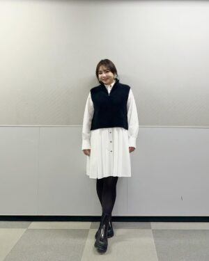 Kayo Noro Instagram - 衣装です  遅くなりました🙇🏻‍♀️
・
①knit @cadune_official
skirt @arpege_story
shoes @bananarepublic_jp
jewelry @unoaerre_japan
・
②overall universaloverall _jp
cut&sewn @robert.p.miller_official
mule @tsurubymarikooikawa
pierce @artidaoud
・
③cut&sewn @ships_women_official  @uhruhruhr
skirt @arpege_story
boots @zara 
jewelry @unoaerre_japan
・
④shirt @uncrave_official @onward__official
skirt @jdot_official_
sandal @dianashoespress
pierce @zuttoholic
ring  @unoaerre_japan 
・
⑤knit @ships_women_official 
pants @lepsim_official
mule @kanematsu_official
jewelry @artidaoud
・
⑥shirt @stola.jp
pants @qualite_official
pumps @kanematsu_official
jewelry @unoaerre_japan
・
⑦all in one @mystrada_official
blouses @index.official_
sandal @zara
jewelry @unoaerre_japan
・
⑧jacket @manof_official
knit @lounie_jp
skirt ,pumps @tsurubymarikooikawa
pearl pierce,pearl ring@artidaoud
bangle,ring @unoaerre_japan
・
⑨longsleeve jersey ,pants,sneaker @pumajapan
jewelry @e.m._official
・
⑩sweater @firsthand__official __official
cut&sewn,pants @gap_jp,@gap
sneaker @ugg
pierce @unoaerre_japan
・
⑪knit @ships_women_official
lace blouse @maisonspecial_women
skirt @firsthand__official 
boot @tsurubymarikooikawa
jewelry @unoaerre_japan
・
⑫cardigan @stola.jp
tank top @ships_women_official
pants @mystrada_official
mule @kanematsu_official
pierce @unoaerre_japan
blacelet,rings @zuttoholic
・
⑬blouse @cadune_official
pants @norc.jp
pumps @dianashoespress
pierce,ring @zuttoholic 
a ring on the left hand  @unoaerre_japan
・
⑭knit @cadune_official
skirt @mystrada_official
mule @dianashoespress
jewelry @unoaerre_japan
・
⑮knit @cygne_2
skirt @jdot_official_
pumps @tsurubymarikooikawa
jewelry @unoaerre_japan
・
⑯knit polo @manof_official
blue knit @stola.jp
skirt @dresslaveofficial
flat shoes @charleskeithofficial
jewelry @unoaerre_japan
・
⑰one piece,knit vest @arpege_story
boots @charleskeithofficial
jewelry @unoaerre_japan
・
⑱knit @elura_official
skirt @freada_official @freaksstore_official
boots @kanematsu_official
jewelry @zuttoholic
・
⑲sweater with frill @firsthand__official 
pants @freaksstore_official
shoes @grise.jp @letalon_jp
jewelry @unoaerre_japan