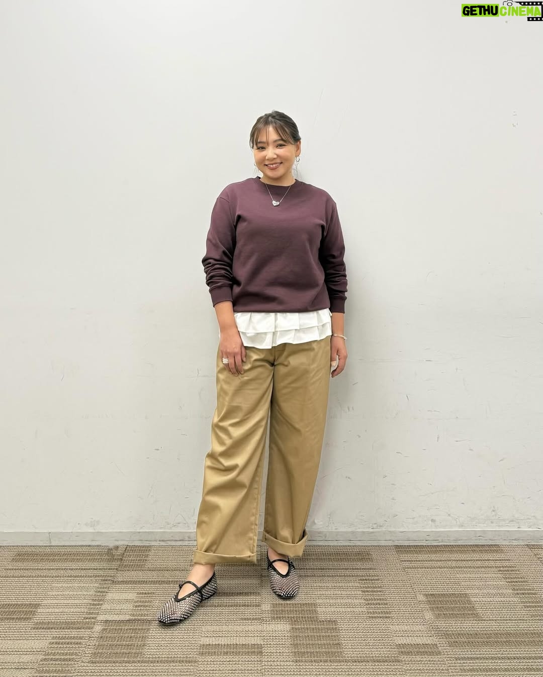 Kayo Noro - 38.3K Likes - 衣装です  遅くなりました🙇🏻‍♀️
・
①knit @cadune_official
skirt @arpege_story
shoes @bananarepublic_jp
jewelry @unoaerre_japan
・
②overall universaloverall _jp
cut&sewn @robert.p.miller_official
mule @tsurubymarikooikawa
pierce @artidaoud
・
③cut&sewn @ships_women_official  @uhruhruhr
skirt @arpege_story
boots @zara 
jewelry @unoaerre_japan
・
④shirt @uncrave_official @onward__official
skirt @jdot_official_
sandal @dianashoespress
pierce @zuttoholic
ring  @unoaerre_japan 
・
⑤knit @ships_women_official 
pants @lepsim_official
mule @kanematsu_official
jewelry @artidaoud
・
⑥shirt @stola.jp
pants @qualite_official
pumps @kanematsu_official
jewelry @unoaerre_japan
・
⑦all in one @mystrada_official
blouses @index.official_
sandal @zara
jewelry @unoaerre_japan
・
⑧jacket @manof_official
knit @lounie_jp
skirt ,pumps @tsurubymarikooikawa
pearl pierce,pearl ring@artidaoud
bangle,ring @unoaerre_japan
・
⑨longsleeve jersey ,pants,sneaker @pumajapan
jewelry @e.m._official
・
⑩sweater @firsthand__official __official
cut&sewn,pants @gap_jp,@gap
sneaker @ugg
pierce @unoaerre_japan
・
⑪knit @ships_women_official
lace blouse @maisonspecial_women
skirt @firsthand__official 
boot @tsurubymarikooikawa
jewelry @unoaerre_japan
・
⑫cardigan @stola.jp
tank top @ships_women_official
pants @mystrada_official
mule @kanematsu_official
pierce @unoaerre_japan
blacelet,rings @zuttoholic
・
⑬blouse @cadune_official
pants @norc.jp
pumps @dianashoespress
pierce,ring @zuttoholic 
a ring on the left hand  @unoaerre_japan
・
⑭knit @cadune_official
skirt @mystrada_official
mule @dianashoespress
jewelry @unoaerre_japan
・
⑮knit @cygne_2
skirt @jdot_official_
pumps @tsurubymarikooikawa
jewelry @unoaerre_japan
・
⑯knit polo @manof_official
blue knit @stola.jp
skirt @dresslaveofficial
flat shoes @charleskeithofficial
jewelry @unoaerre_japan
・
⑰one piece,knit vest @arpege_story
boots @charleskeithofficial
jewelry @unoaerre_japan
・
⑱knit @elura_official
skirt @freada_official @freaksstore_official
boots @kanematsu_official
jewelry @zuttoholic
・
⑲sweater with frill @firsthand__official 
pants @freaksstore_official
shoes @grise.jp @letalon_jp
jewelry @unoaerre_japan