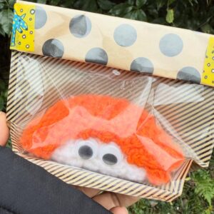 Kayo Noro Instagram - 『フェイクマミー』
最終回を迎えました。
楽しみに見てくださっていたみなさん、ありがとうございました♡
・
改めて色々勉強させてもらったなぁと思う撮影でしたが、とても楽しかったです✨
・
私の娘九条璃子役をやってくれた戸叶杏ちゃん🩷
編み物🧶が得意でダンスも得意で優しくて面倒見が良くて。とっても可愛かった♡心強かったです。
杏ちゃんが私のお誕生日に編み物でサーモンのお寿司を作ってくれました😭私がサーモンのお寿司好きなの調べてくれたんだって涙
嬉しいかった、、、大事にしています🩷
・
三羽烏の橋本さんくるみちゃんと一緒だったからより撮影も楽しくできました！！
そして波瑠ちゃん川栄（りっちゃん）とお仕事一緒にさせてもらって、嬉しかったのと勉強になったのと。
スタッフさんも仲良くしてくださって。
個人的にもう一つ思い出🎯フェイクマミーチームで出演した番組宣伝、それスノフレンドパーク。
これは本当にチームで頑張れたし、温かいチームだった。波瑠ちゃんの涙が忘れられません。
楽しかったです☺️
・
・
・
写真が少なくて申し訳ない。と思いつつ