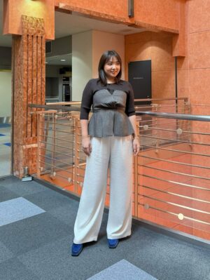 Kayo Noro Instagram - 衣装です🙋🏻‍♀️
・
①
knit with bustier @jusglitty_official
pants @arpege_story
penny loafers @kanematsu_official
jewelry @zuttoholic
・
・
②
blouse @qualite_official
pants @lounie_jp
pumps @kanematsu_official
jewelry @unoaerre_japan
・
・
③
velour pullover @cadune_official
lace blouse @mystrada_official
pants @threefourtime_official
pumps @tsurubymarikooikawa
jewelry @unoaerre_japan
・
・
④
camisole @mystrada_official
blouse @opaque.clip
pants @stola.jp
sandal @daianashoespress
pierce,ear cuff @zuttoholic
blacelet,ring @unoaerre_japan
・
・
⑤
jacket @studious_womens ,@studious_official
lace blouse @manof_official
pants @unfilo_official
pumps @tsurubymarikooikawa
jewelry @unoaerre_japan
・
・
⑥
blouson,blouse @cadune_official
pants @zara
pumps @tsurubymarikooikawa
jewelry @unoaerre_japan
・
・
⑦
cardigan @ships_women_official 
cut&sewn @lounie_jp
skirt @doclasse_style
sandal @tsurubymarikooikawa
jewelry @unoaerre_japan
・
・
⑧
blouse @whimgazette_official
t-shirt @g_rock_s
pants @lounie_jp
mule @kanematsu_official
jewelry @unoaerre_japan
・
・
⑨
skirt @cadune_official
mule @kanematsu_official
jewelry @unoaerre_japan
・
・
⑩
knit @rougeviflacle_official
skirt,pumps @tsurubymarikooikawa
pierce @zuttoholic
blacelet,ring @unoaerre_japan
・
・
⑪
blouse @opaque.clip
pants @manof_official
sandal @kanematsu_official
jewelry @unoaerre_japan
・
・
⑫

polo shirt @ships_women_official
skirt @lounie_jp
boots @dianashoespress
blacelet,ring @unoaerre_japan
