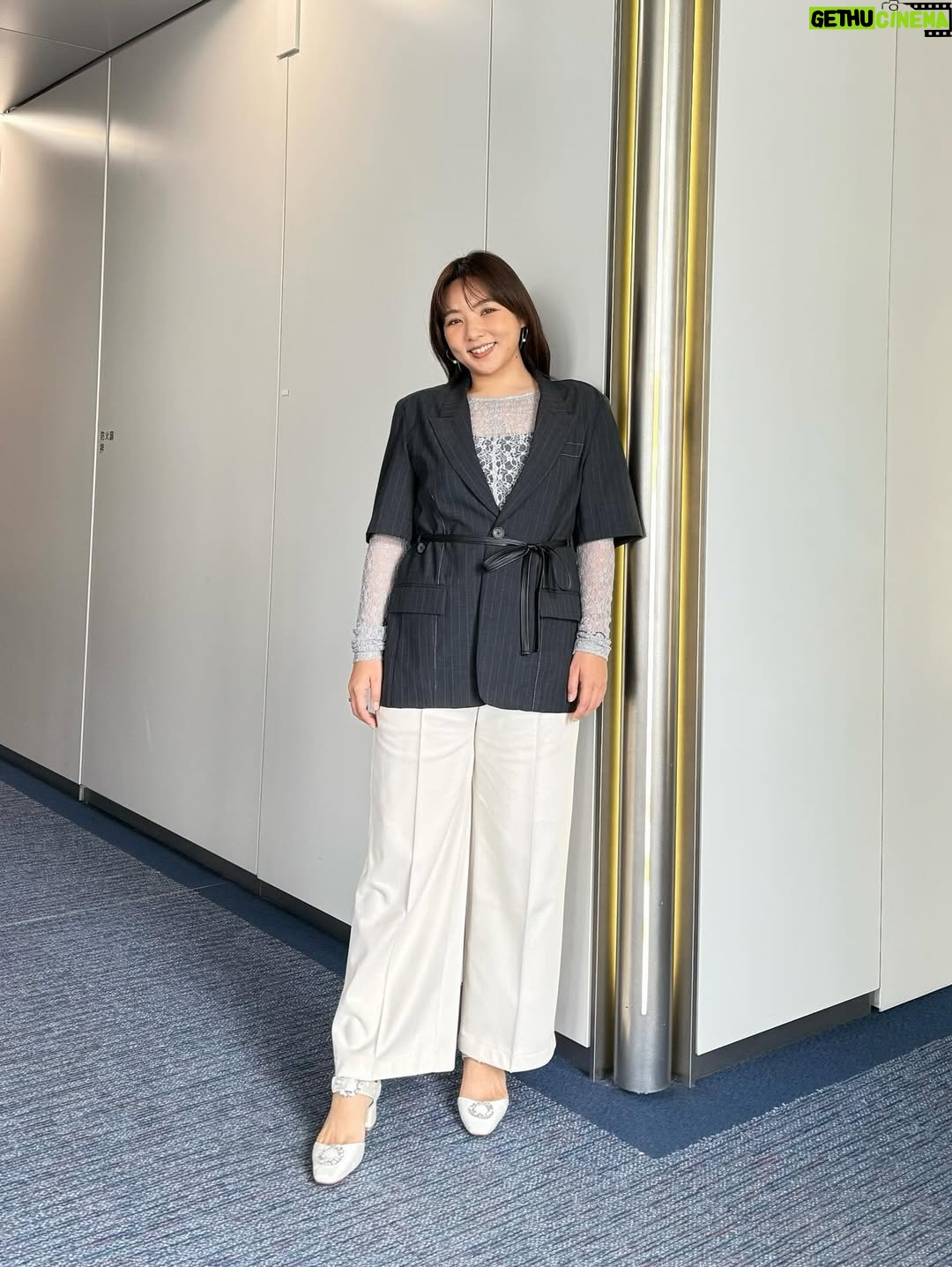 Kayo Noro - 71.1K Likes - 衣装です🙋🏻‍♀️
・
①
knit with bustier @jusglitty_official
pants @arpege_story
penny loafers @kanematsu_official
jewelry @zuttoholic
・
・
②
blouse @qualite_official
pants @lounie_jp
pumps @kanematsu_official
jewelry @unoaerre_japan
・
・
③
velour pullover @cadune_official
lace blouse @mystrada_official
pants @threefourtime_official
pumps @tsurubymarikooikawa
jewelry @unoaerre_japan
・
・
④
camisole @mystrada_official
blouse @opaque.clip
pants @stola.jp
sandal @daianashoespress
pierce,ear cuff @zuttoholic
blacelet,ring @unoaerre_japan
・
・
⑤
jacket @studious_womens ,@studious_official
lace blouse @manof_official
pants @unfilo_official
pumps @tsurubymarikooikawa
jewelry @unoaerre_japan
・
・
⑥
blouson,blouse @cadune_official
pants @zara
pumps @tsurubymarikooikawa
jewelry @unoaerre_japan
・
・
⑦
cardigan @ships_women_official 
cut&sewn @lounie_jp
skirt @doclasse_style
sandal @tsurubymarikooikawa
jewelry @unoaerre_japan
・
・
⑧
blouse @whimgazette_official
t-shirt @g_rock_s
pants @lounie_jp
mule @kanematsu_official
jewelry @unoaerre_japan
・
・
⑨
skirt @cadune_official
mule @kanematsu_official
jewelry @unoaerre_japan
・
・
⑩
knit @rougeviflacle_official
skirt,pumps @tsurubymarikooikawa
pierce @zuttoholic
blacelet,ring @unoaerre_japan
・
・
⑪
blouse @opaque.clip
pants @manof_official
sandal @kanematsu_official
jewelry @unoaerre_japan
・
・
⑫

polo shirt @ships_women_official
skirt @lounie_jp
boots @dianashoespress
blacelet,ring @unoaerre_japan