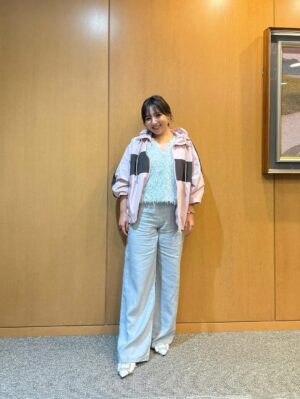 Kayo Noro Instagram - 衣装です🙋🏻‍♀️
・
①
knit with bustier @jusglitty_official
pants @arpege_story
penny loafers @kanematsu_official
jewelry @zuttoholic
・
・
②
blouse @qualite_official
pants @lounie_jp
pumps @kanematsu_official
jewelry @unoaerre_japan
・
・
③
velour pullover @cadune_official
lace blouse @mystrada_official
pants @threefourtime_official
pumps @tsurubymarikooikawa
jewelry @unoaerre_japan
・
・
④
camisole @mystrada_official
blouse @opaque.clip
pants @stola.jp
sandal @daianashoespress
pierce,ear cuff @zuttoholic
blacelet,ring @unoaerre_japan
・
・
⑤
jacket @studious_womens ,@studious_official
lace blouse @manof_official
pants @unfilo_official
pumps @tsurubymarikooikawa
jewelry @unoaerre_japan
・
・
⑥
blouson,blouse @cadune_official
pants @zara
pumps @tsurubymarikooikawa
jewelry @unoaerre_japan
・
・
⑦
cardigan @ships_women_official 
cut&sewn @lounie_jp
skirt @doclasse_style
sandal @tsurubymarikooikawa
jewelry @unoaerre_japan
・
・
⑧
blouse @whimgazette_official
t-shirt @g_rock_s
pants @lounie_jp
mule @kanematsu_official
jewelry @unoaerre_japan
・
・
⑨
skirt @cadune_official
mule @kanematsu_official
jewelry @unoaerre_japan
・
・
⑩
knit @rougeviflacle_official
skirt,pumps @tsurubymarikooikawa
pierce @zuttoholic
blacelet,ring @unoaerre_japan
・
・
⑪
blouse @opaque.clip
pants @manof_official
sandal @kanematsu_official
jewelry @unoaerre_japan
・
・
⑫

polo shirt @ships_women_official
skirt @lounie_jp
boots @dianashoespress
blacelet,ring @unoaerre_japan