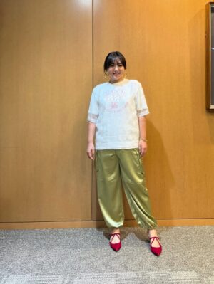 Kayo Noro Instagram - 衣装です🙋🏻‍♀️
・
①
knit with bustier @jusglitty_official
pants @arpege_story
penny loafers @kanematsu_official
jewelry @zuttoholic
・
・
②
blouse @qualite_official
pants @lounie_jp
pumps @kanematsu_official
jewelry @unoaerre_japan
・
・
③
velour pullover @cadune_official
lace blouse @mystrada_official
pants @threefourtime_official
pumps @tsurubymarikooikawa
jewelry @unoaerre_japan
・
・
④
camisole @mystrada_official
blouse @opaque.clip
pants @stola.jp
sandal @daianashoespress
pierce,ear cuff @zuttoholic
blacelet,ring @unoaerre_japan
・
・
⑤
jacket @studious_womens ,@studious_official
lace blouse @manof_official
pants @unfilo_official
pumps @tsurubymarikooikawa
jewelry @unoaerre_japan
・
・
⑥
blouson,blouse @cadune_official
pants @zara
pumps @tsurubymarikooikawa
jewelry @unoaerre_japan
・
・
⑦
cardigan @ships_women_official 
cut&sewn @lounie_jp
skirt @doclasse_style
sandal @tsurubymarikooikawa
jewelry @unoaerre_japan
・
・
⑧
blouse @whimgazette_official
t-shirt @g_rock_s
pants @lounie_jp
mule @kanematsu_official
jewelry @unoaerre_japan
・
・
⑨
skirt @cadune_official
mule @kanematsu_official
jewelry @unoaerre_japan
・
・
⑩
knit @rougeviflacle_official
skirt,pumps @tsurubymarikooikawa
pierce @zuttoholic
blacelet,ring @unoaerre_japan
・
・
⑪
blouse @opaque.clip
pants @manof_official
sandal @kanematsu_official
jewelry @unoaerre_japan
・
・
⑫

polo shirt @ships_women_official
skirt @lounie_jp
boots @dianashoespress
blacelet,ring @unoaerre_japan
