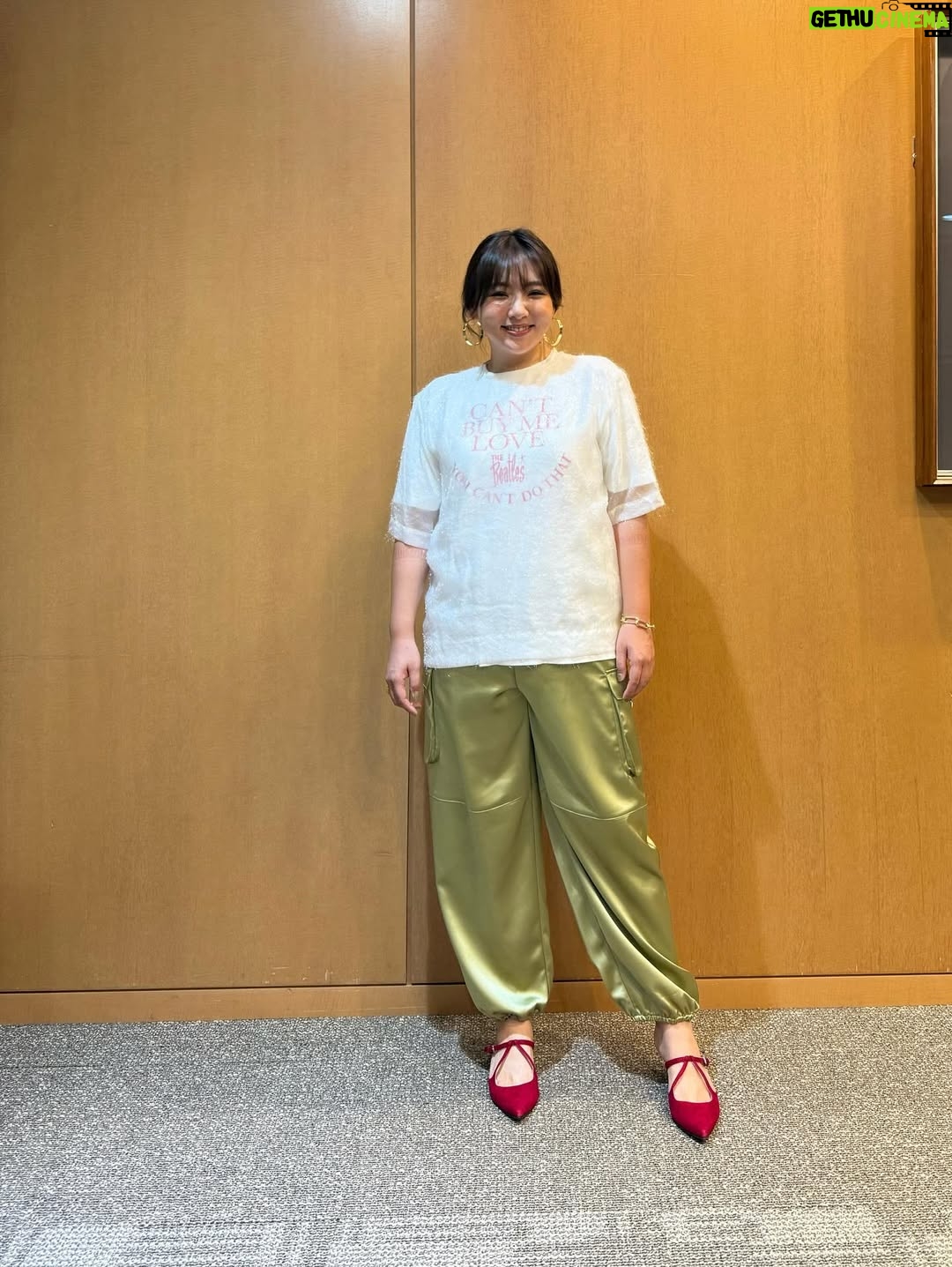 Kayo Noro - 71.1K Likes - 衣装です🙋🏻‍♀️
・
①
knit with bustier @jusglitty_official
pants @arpege_story
penny loafers @kanematsu_official
jewelry @zuttoholic
・
・
②
blouse @qualite_official
pants @lounie_jp
pumps @kanematsu_official
jewelry @unoaerre_japan
・
・
③
velour pullover @cadune_official
lace blouse @mystrada_official
pants @threefourtime_official
pumps @tsurubymarikooikawa
jewelry @unoaerre_japan
・
・
④
camisole @mystrada_official
blouse @opaque.clip
pants @stola.jp
sandal @daianashoespress
pierce,ear cuff @zuttoholic
blacelet,ring @unoaerre_japan
・
・
⑤
jacket @studious_womens ,@studious_official
lace blouse @manof_official
pants @unfilo_official
pumps @tsurubymarikooikawa
jewelry @unoaerre_japan
・
・
⑥
blouson,blouse @cadune_official
pants @zara
pumps @tsurubymarikooikawa
jewelry @unoaerre_japan
・
・
⑦
cardigan @ships_women_official 
cut&sewn @lounie_jp
skirt @doclasse_style
sandal @tsurubymarikooikawa
jewelry @unoaerre_japan
・
・
⑧
blouse @whimgazette_official
t-shirt @g_rock_s
pants @lounie_jp
mule @kanematsu_official
jewelry @unoaerre_japan
・
・
⑨
skirt @cadune_official
mule @kanematsu_official
jewelry @unoaerre_japan
・
・
⑩
knit @rougeviflacle_official
skirt,pumps @tsurubymarikooikawa
pierce @zuttoholic
blacelet,ring @unoaerre_japan
・
・
⑪
blouse @opaque.clip
pants @manof_official
sandal @kanematsu_official
jewelry @unoaerre_japan
・
・
⑫

polo shirt @ships_women_official
skirt @lounie_jp
boots @dianashoespress
blacelet,ring @unoaerre_japan