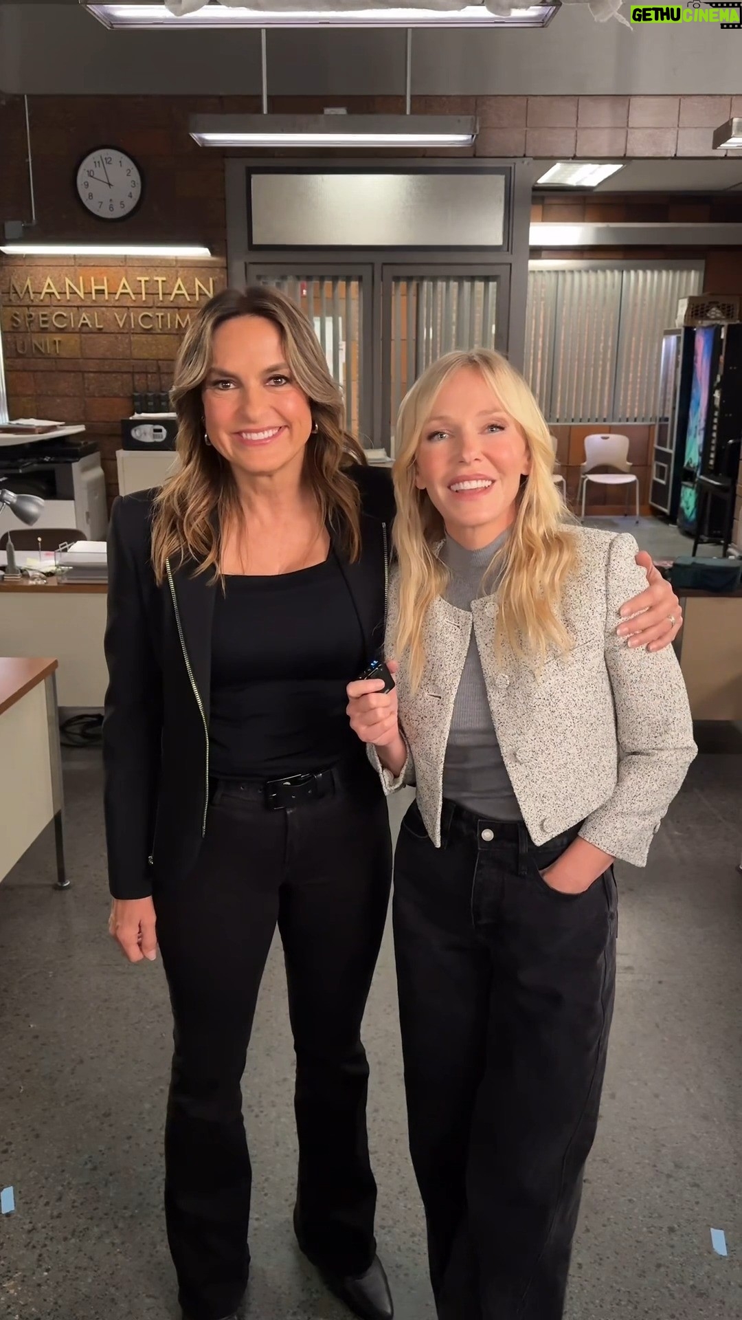 Kelli Giddish - 51.8K Likes - These two legends. ❤️ Don't miss the return of Law & Order Thursday TONIGHT starting at 8/7c on @NBC.