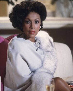 Kellita Smith Instagram - Simply the best example class beauty and talent...my favorite was blessed to have met her ....thank u GOD