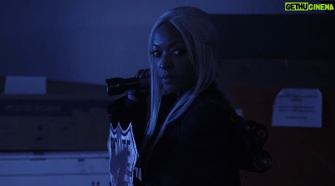 Kellita Smith - 12.1K Likes - Who misses Warren because, I do !
#teamwarren 
Slide show creds: @addyzwacker