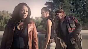 Kellita Smith Instagram - Shout out to @littleredandthewolfz !
#teamwarren @theasylumcc