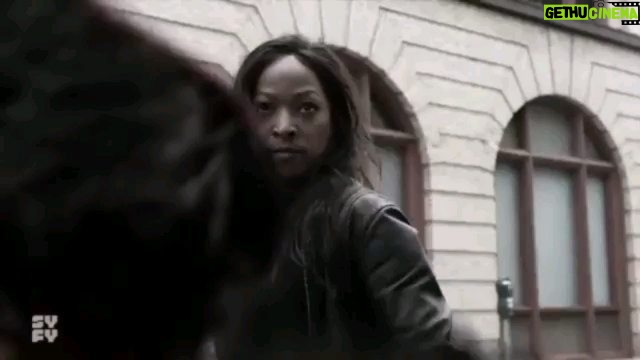 Kellita Smith - 8.4K Likes - Shout out to @lovetodoart !! #teamwarren @znationcast @theasylumcc