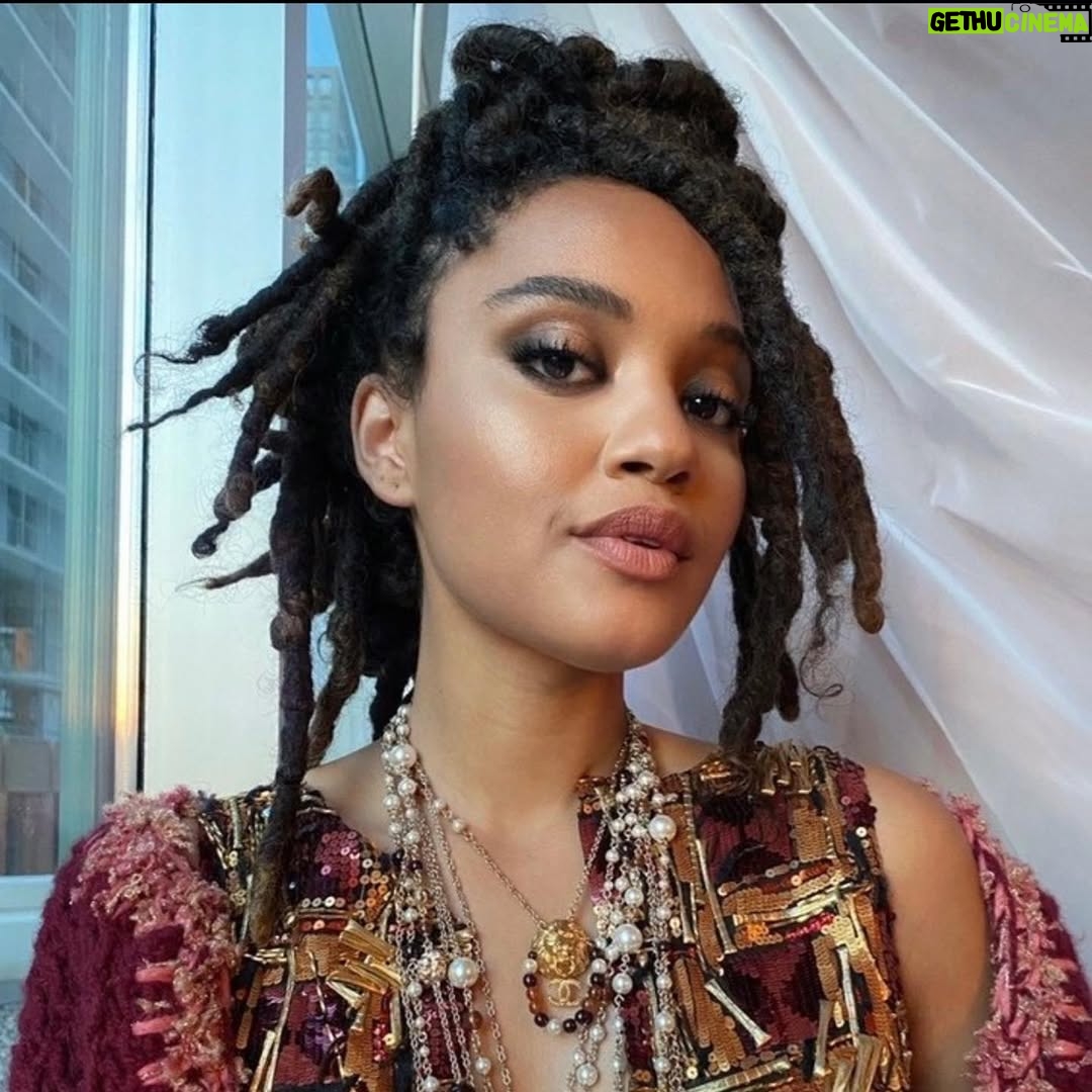 Kiersey Clemons - 8.9K Likes - @tiff_net @variety @chanelofficial 🪩