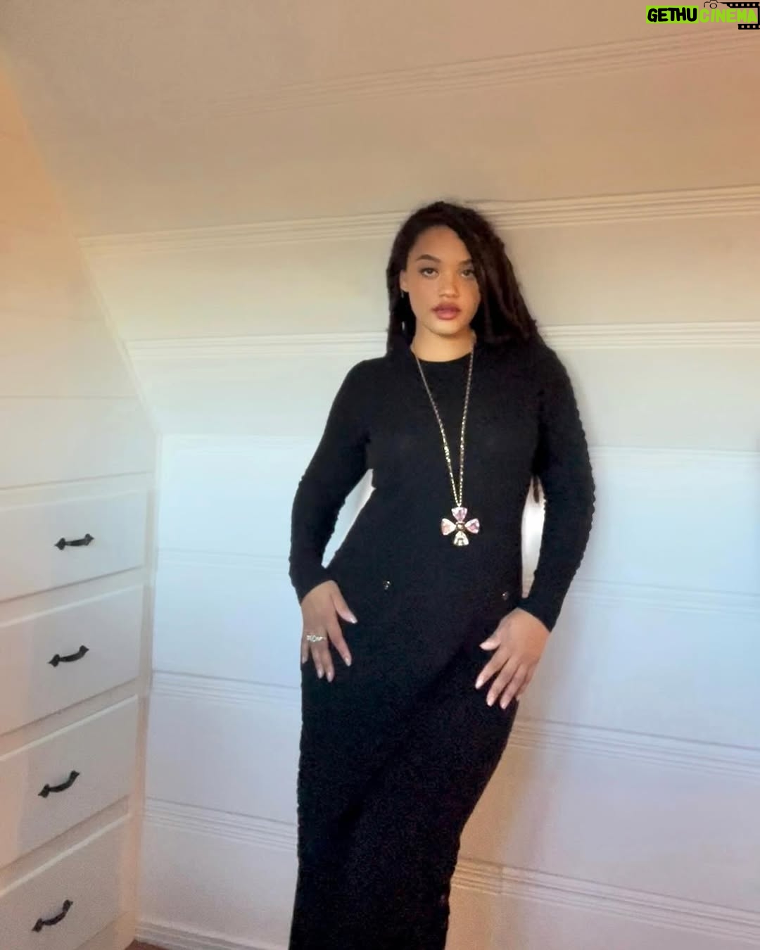 Kiersey Clemons - 2.2K Likes - 