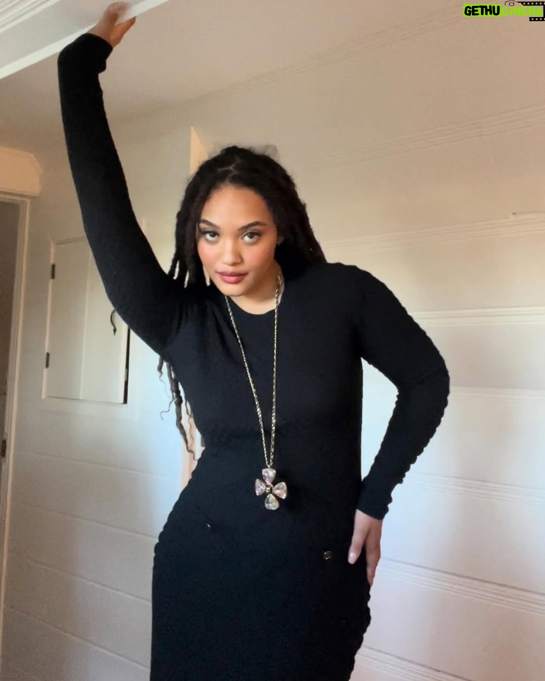 Kiersey Clemons - 2.2K Likes - 