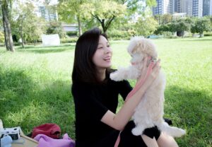 Kim Ha-neul Instagram - 🐕🐾🥰