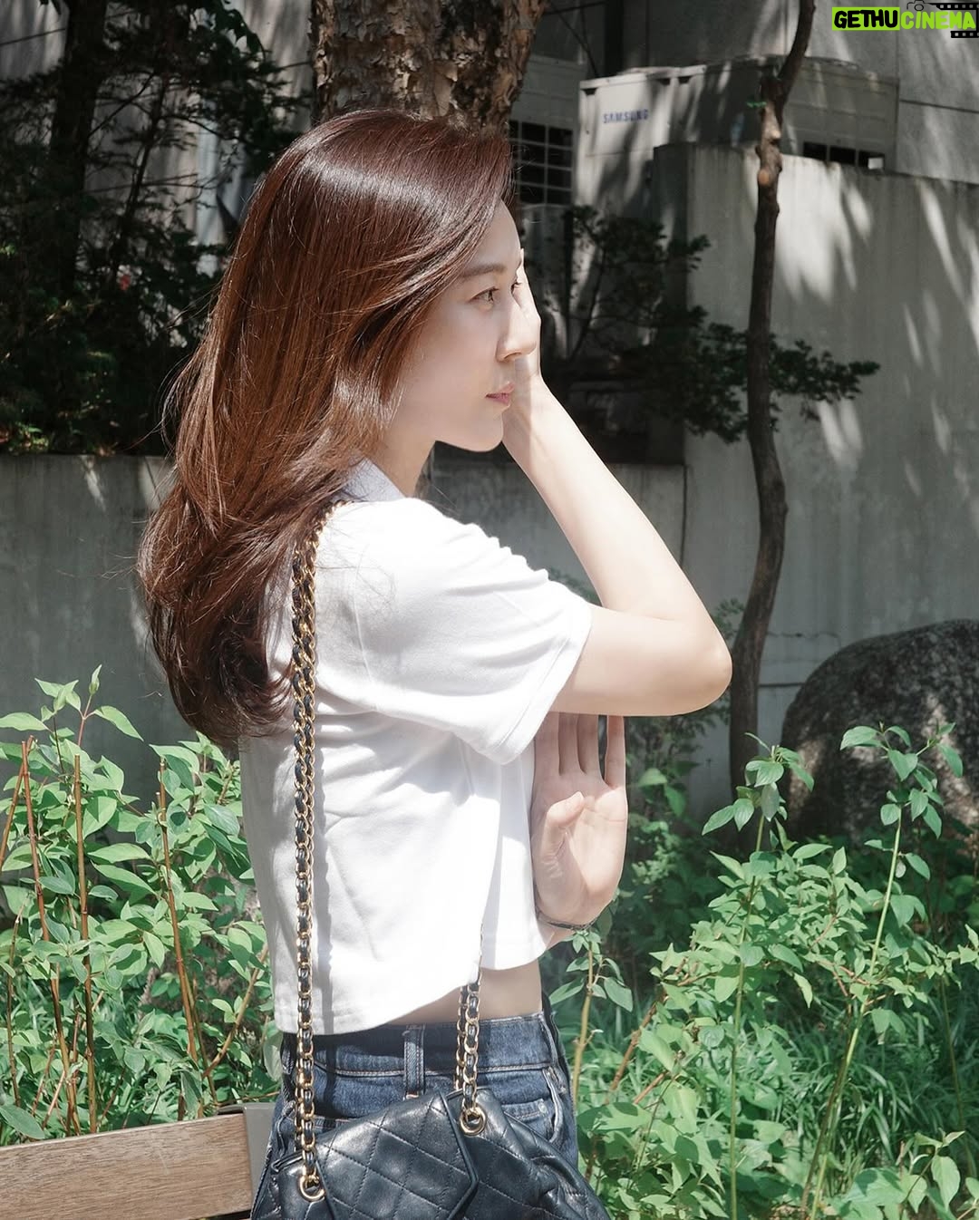 Kim Ha-neul - 18.1K Likes - ☀️