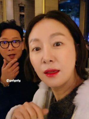 Kim Ji-hye Instagram - 22일~~남편생일~
.
좋은시간~잘 보냈어용
.
행복하고~사랑합니다
.
우리모두 화이팅 ㅋㅋㅋ
.
행복은 만들어가는거야
.
