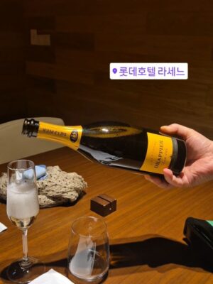 Kim Ji-hye Instagram - 22일~~남편생일~
.
좋은시간~잘 보냈어용
.
행복하고~사랑합니다
.
우리모두 화이팅 ㅋㅋㅋ
.
행복은 만들어가는거야
.