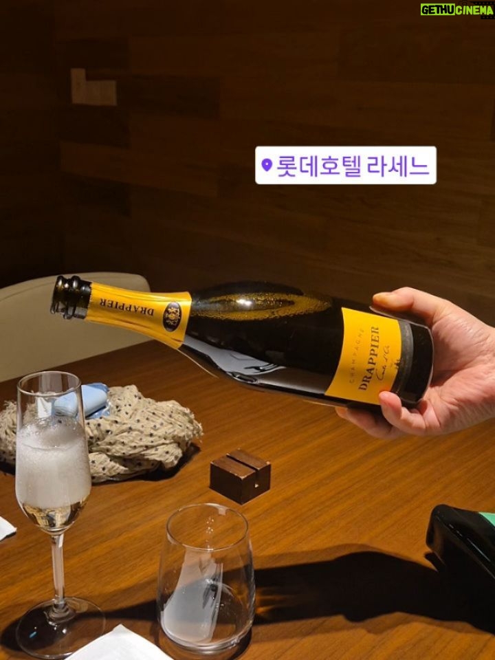 Kim Ji-hye - 1.5K Likes - 22일~~남편생일~
.
좋은시간~잘 보냈어용
.
행복하고~사랑합니다
.
우리모두 화이팅 ㅋㅋㅋ 
.
행복은 만들어가는거야
.