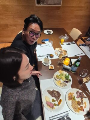 Kim Ji-hye Instagram - 22일~~남편생일~
.
좋은시간~잘 보냈어용
.
행복하고~사랑합니다
.
우리모두 화이팅 ㅋㅋㅋ
.
행복은 만들어가는거야
.