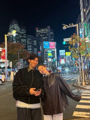 Kim Jin-kyung Instagram - 벌써 연말 분위기 나는 Tokyo 、、、💡🌲