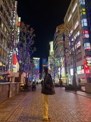 Kim Jin-kyung Instagram - 벌써 연말 분위기 나는 Tokyo 、、、💡🌲