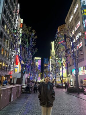Kim Jin-kyung Instagram - 벌써 연말 분위기 나는 Tokyo 、、、💡🌲