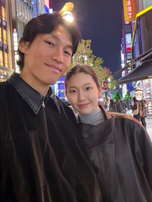Kim Jin-kyung Instagram - 벌써 연말 분위기 나는 Tokyo 、、、💡🌲