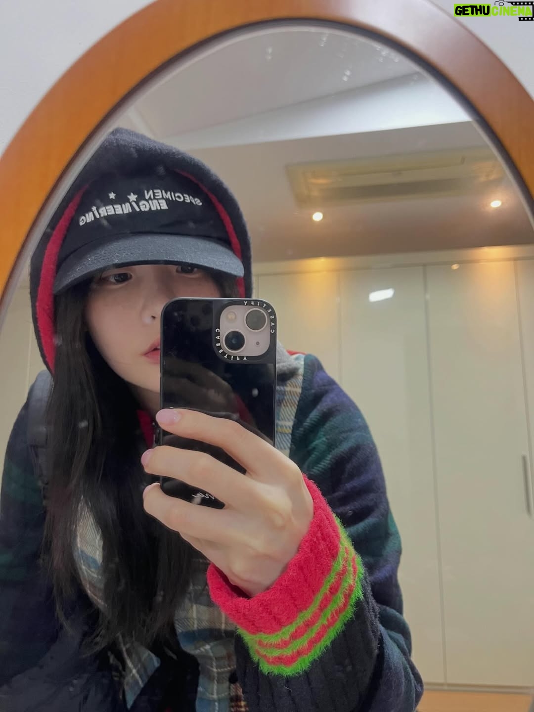 Kim Min-ha - 128.1K Likes - ✨