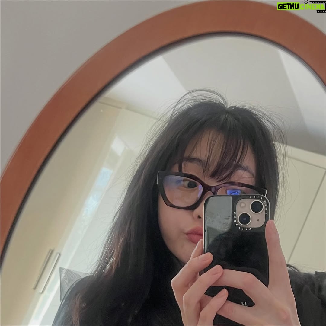 Kim Min-ha - 90.1K Likes - 