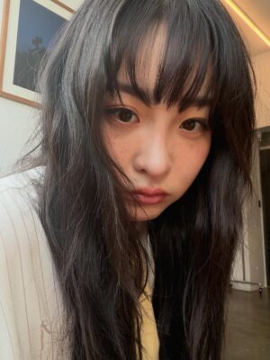 Kim Min-ha Instagram - 🐥🤍