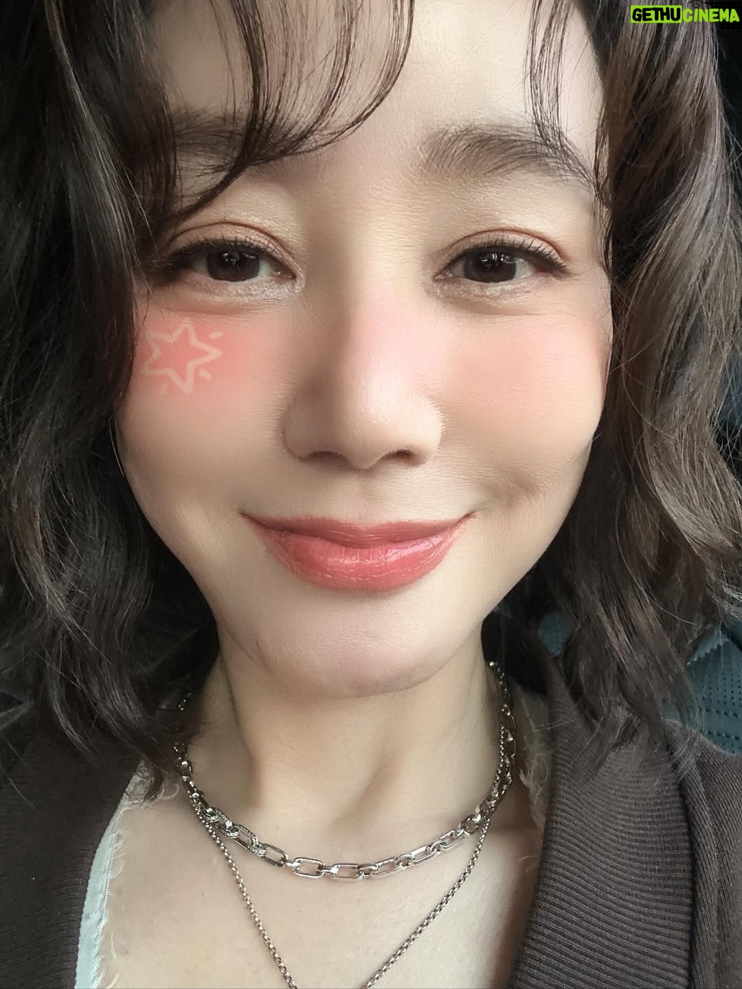 Kim Sung-ryung - 3.8K Likes - 오늘은 #짠한형 녹화 #힙하게~😁