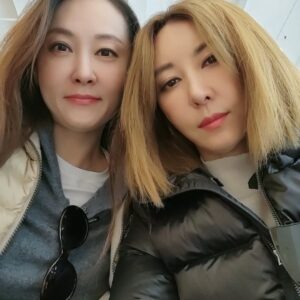 Kim Wan-sun Instagram - 여전히 많은 사진들.. 🤣😅😂
어릴 때 많이 가봤지만 좋았던 기억이 별로 없었는데, 이번 여행은 오래도록 기억에 남을 듯.. 
#newyork
오늘 날씨 너무 좋네요. 
좋은 하루 보내세요~😘
@jangluha_ji_young 
@kelly_inscapedesign