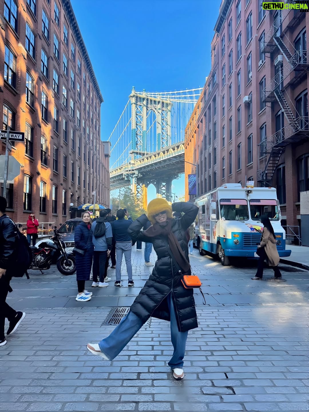 Kim Wan-sun - 5.8K Likes - 사진이.. 아직도 많네.. 🤭 남는 건 사진 뿐.. ㅍㅎ
#newyork
@jangluha_ji_young 
@kelly_inscapedesign