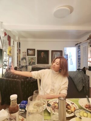 Kim Wan-sun Instagram - 사진이.. 아직도 많네.. 🤭 남는 건 사진 뿐.. ㅍㅎ
#newyork
@jangluha_ji_young 
@kelly_inscapedesign
