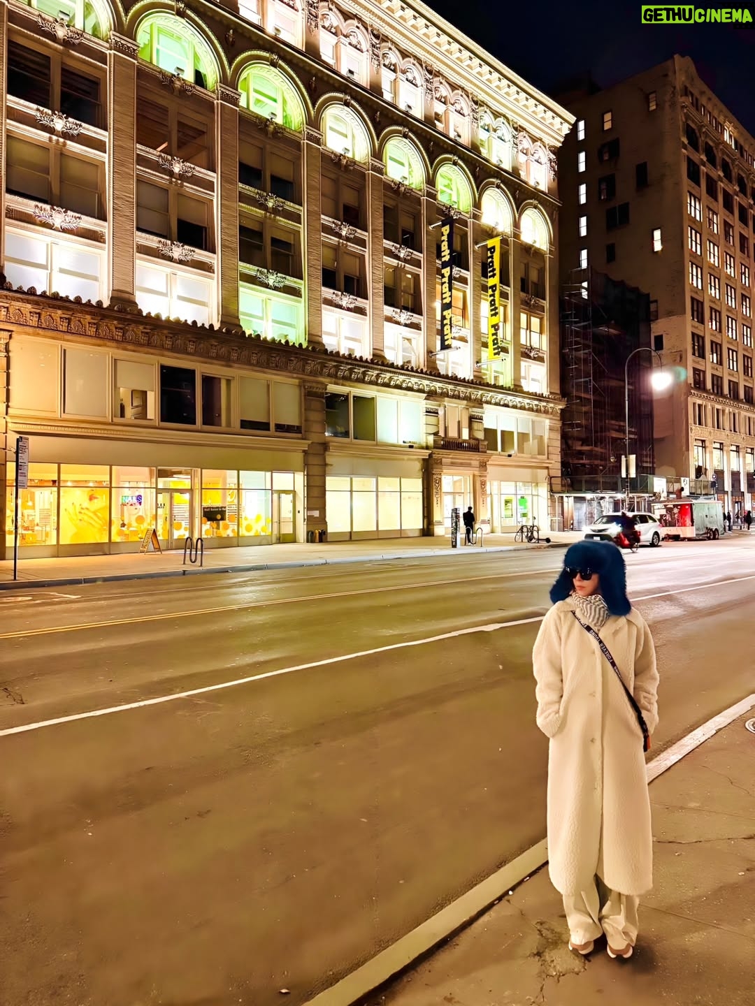 Kim Wan-sun - 5.8K Likes - 사진이.. 아직도 많네.. 🤭 남는 건 사진 뿐.. ㅍㅎ
#newyork
@jangluha_ji_young 
@kelly_inscapedesign