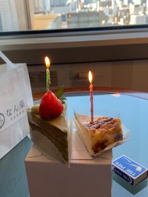 Kim Ye-won Instagram - 20251205 올해 생일을 함께한 날들 첫번째🎂🍰