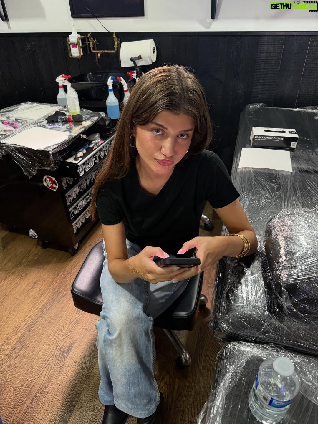 Kinzy Diab - 4.7K Likes - Don’t stop believing