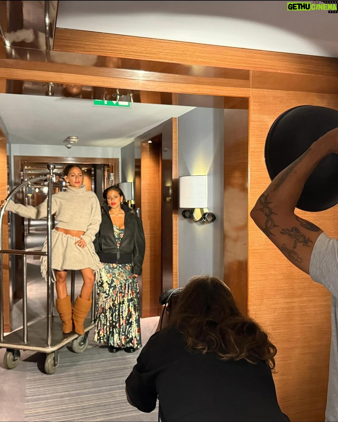 Kinzy Diab - 17.6K Likes - @elle_arabia had the best time with coolest team wearing @louisvuitton 💄❤️

Publisher & Group Editor: Valia Taha @valiataha
Editor in Chief: Dina Spahi @dinaspahi
Senior Editor: Dina Kabbani @dinakabbani
Photographer: Silvia Draz @silviadraz
Stylist/ Creative Direction: Carmel Harrison @carmelharrison_
Production Coordinator: Ahd Sakr @ahd_sakr
Social Media Manager: Alia Abdo @alyaabdo
Stylist Coordinator: Alissar Wynn @lissywynn
Makeup Artist: Phoebe Taylor @phoebetaylormakeup
Hair Stylist: Shanice Noel @shanicenoelhmu
Special thanks: @unation.group
Location: Four Seasons Hotel London at Park Lane @fslondon