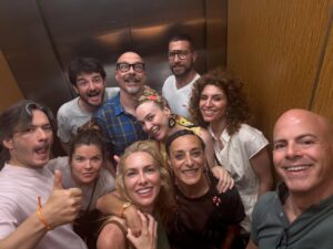 Kira Miró Instagram - Ya es oficial!!!
💥💥 El 9 de Enero llega Machos Alfa 4 💥💥
Les va a flipar!!!

Thanks @contuberniofilms @lauracaballero_ @alber_caballero y tooooodo el equipassssooo que lo hace posible!!!
Always @netflixes ❣️💝