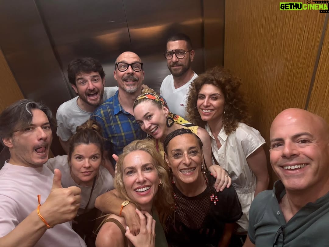 Kira Miró - 20.2K Likes - Ya es oficial!!!
💥💥 El 9 de Enero llega Machos Alfa 4 💥💥
Les va a flipar!!!

Thanks @contuberniofilms @lauracaballero_ @alber_caballero y tooooodo el equipassssooo que lo hace posible!!!
Always @netflixes ❣️💝