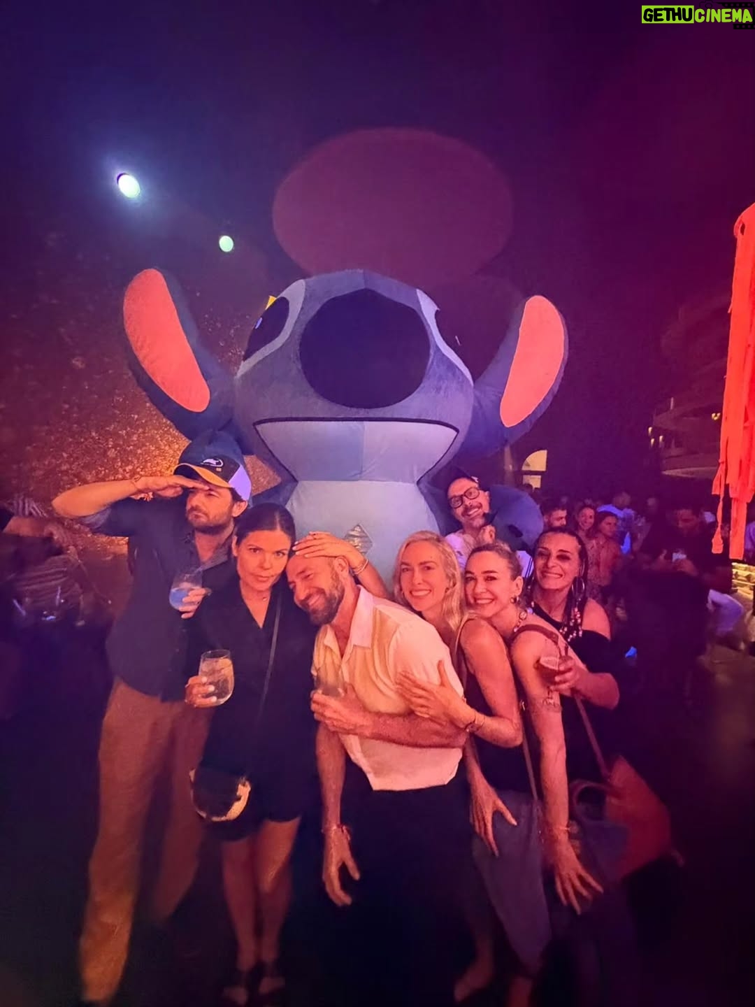 Kira Miró - 20.2K Likes - Ya es oficial!!!
💥💥 El 9 de Enero llega Machos Alfa 4 💥💥
Les va a flipar!!!

Thanks @contuberniofilms @lauracaballero_ @alber_caballero y tooooodo el equipassssooo que lo hace posible!!!
Always @netflixes ❣️💝