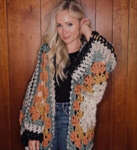 Kirsten Storms Instagram - Our first ever #KickinIt sweater collection is LIVE! Click the link in our bio to order.