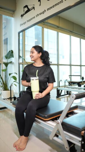 Kristina Patel Instagram - I love Pilates but I hate pulses 🤭♥️
.
.
.
@curvepilatesstudio 
.
.
#kristinapatel #explore #insta #new #cute #instalike #instamood #reelsinstagram #fitness #pilates