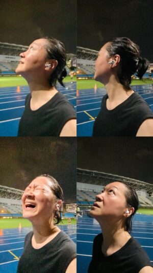 Kristy Cha Ray Chu Instagram - 今天颱風天，外面下起傾盆大雨，我一樣出門跑，雙腳泡在雨水裡，全身濕透了，尤其最後兩公里雨越下越大，眼睛幾乎睜不開，還是阻擋不了我～

五公里，平均配速來到5分17，最後一公里5分02，這速度我自己都不相信，因為我還是一樣大吃亂吃，肚子周圍一圈肉肉，還舒服地囤在那兒

很高興我來了、跑了，我愛跑步的心沒有因為天氣狀況改變，跑完雨也停了，很多跑者陸陸續續來到跑場，這麼多人都因為跑步而凝聚在一起，感覺超棒！

其實我不求什麼，只求每天做好一件事情，像今天跑得好一點就很滿足了

不奢望明天怎麼樣，只要把今天做好就好了

明天，明天來了再面對，今天，我就是王！