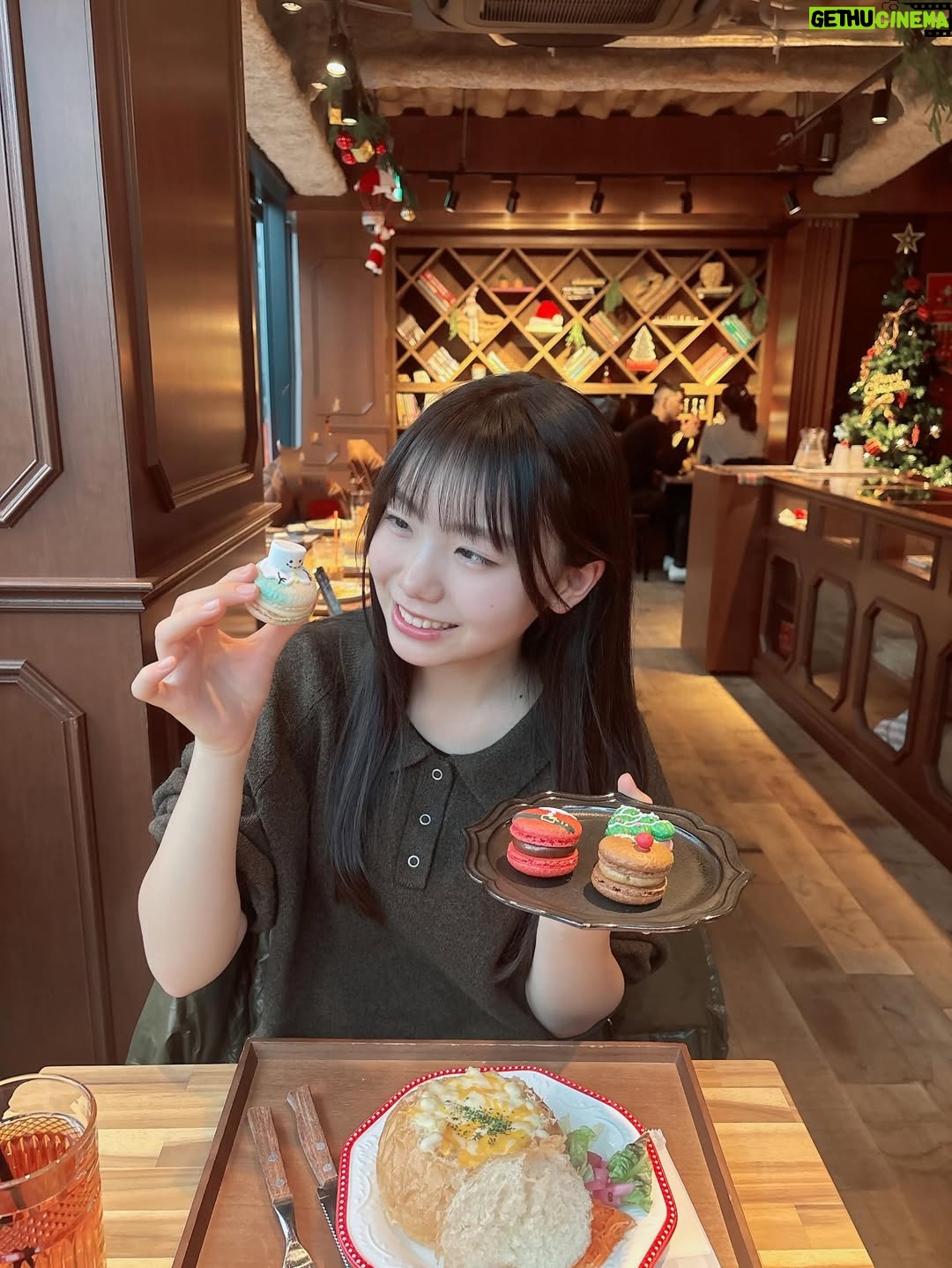 Kurumi Inagaki - 25.5K Likes - .
メリークリスマス🎄
.
先日、ひまちゃんとランチしました。
スイーツも可愛くて美味しかった💖
たくさん写真を撮ってくれましたっ🎄✨
.
.
皆様、素敵なクリスマスを…💖
.
#2025 #メリークリスマス