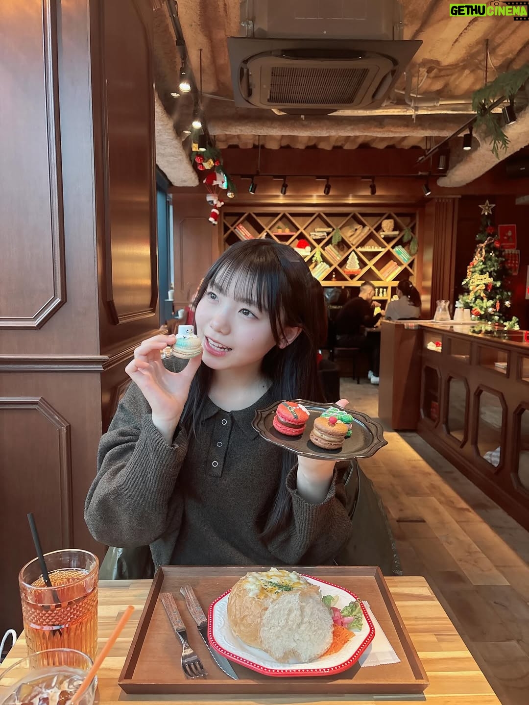 Kurumi Inagaki - 25.5K Likes - .
メリークリスマス🎄
.
先日、ひまちゃんとランチしました。
スイーツも可愛くて美味しかった💖
たくさん写真を撮ってくれましたっ🎄✨
.
.
皆様、素敵なクリスマスを…💖
.
#2025 #メリークリスマス