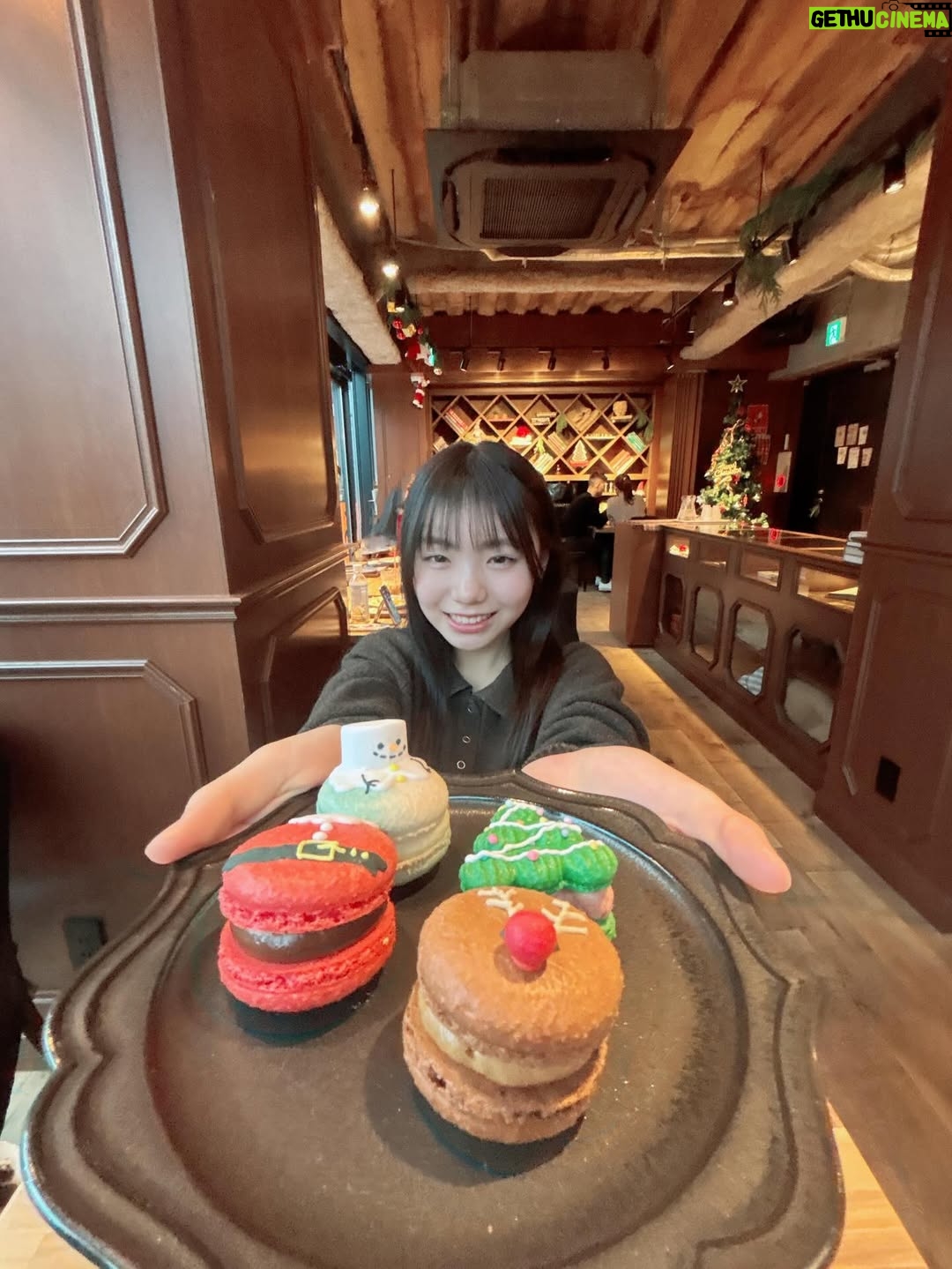 Kurumi Inagaki - 25.5K Likes - .
メリークリスマス🎄
.
先日、ひまちゃんとランチしました。
スイーツも可愛くて美味しかった💖
たくさん写真を撮ってくれましたっ🎄✨
.
.
皆様、素敵なクリスマスを…💖
.
#2025 #メリークリスマス