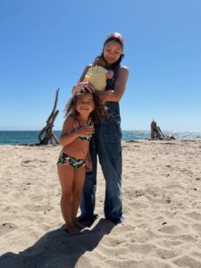 Kylee Russell Instagram - Everything feels exciting and new! First beach day as a family of 4 🩷🌞
